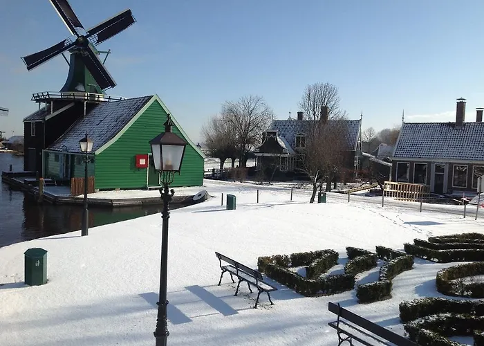 Overnight At Windmill Village Zaanse Schans - Amsterdam Zaandam