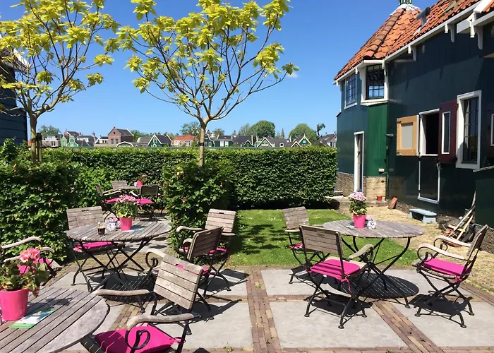 Overnight At Windmill Village Zaanse Schans - Amsterdam Hotel