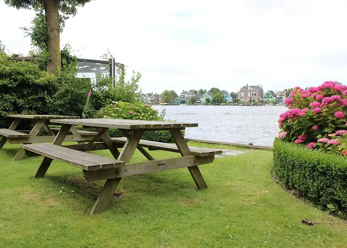 Overnight At Windmill Village Zaanse Schans - Amsterdam Hotel 3*